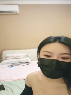 无套啪啪操颜值婊超卖力口活吃屌，大屌把骚穴塞的满满真舒服传教撸射在胸口上第01集}