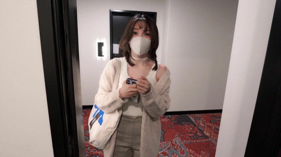 玩偶姐姐 甜美游戏陪玩被富二代忽悠上了床}