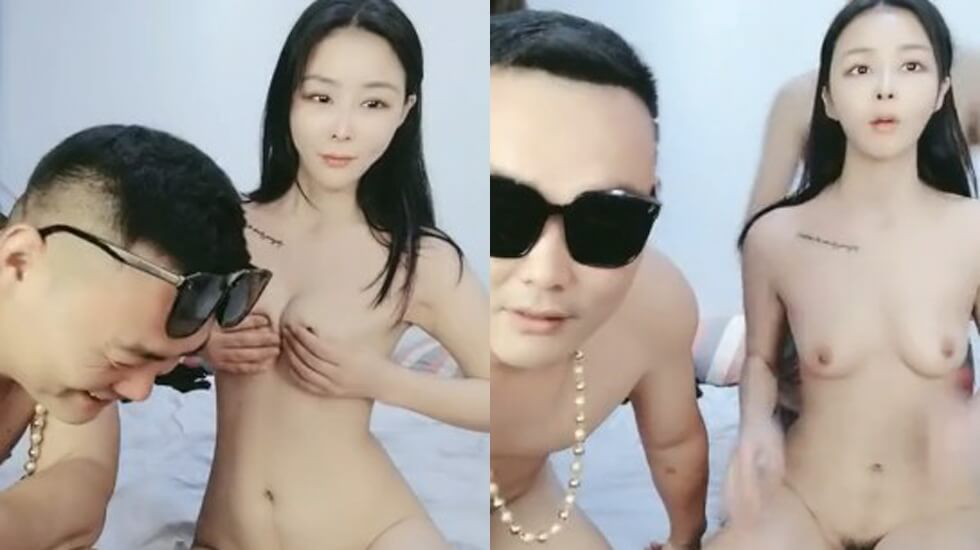 奶子非常漂亮的高颜值韩国美眉浴室自慰呻吟下面的毛毛浓密性感}