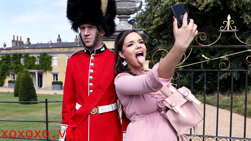 sofia lee stroking the guards post}